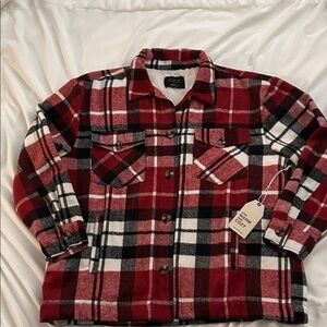 Active USA Red and Black Plaid Shirt Jacket “nwt”SZ: L “Shacket”